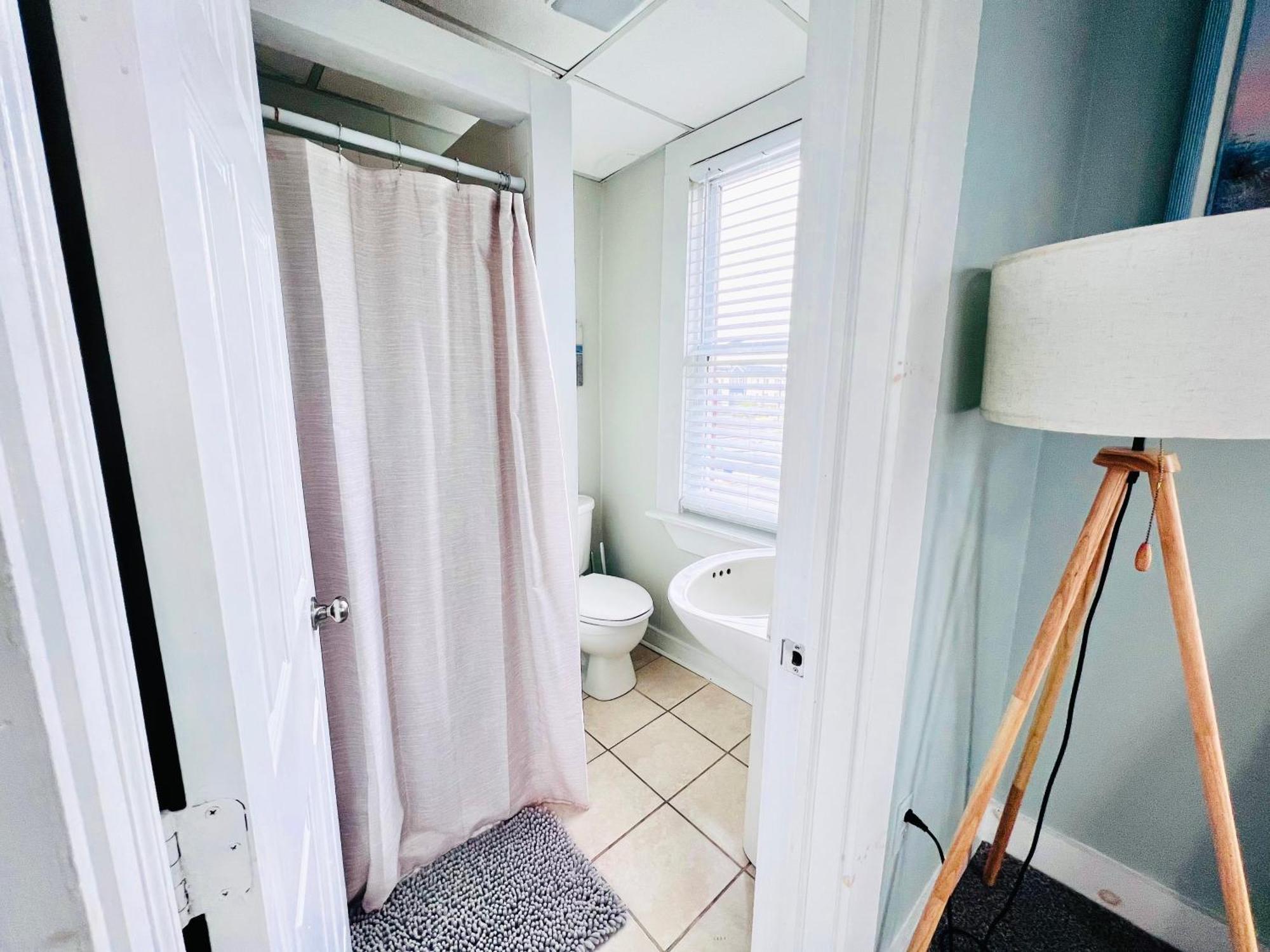 Entire Lovely 3 Bedroom, 2 Bathroom Apartment! 1 Block To The Beach And Boardwalk! Wildwood Exterior foto